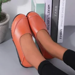 Women's Flats Slip-Ons Loafers Plus Size Barefoot shoes Comfort Shoes Outdoor Daily Solid Color Summer Flat Heel Round Toe Casual Comfort Minimalism Faux Leather PU Loafer Wine Red Black White