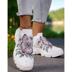 Women's Flyknit Slip-On Sneakers with Autumn Pumpkin Coffee Print – Lightweight Casual Fall Walking Shoes for Halloween & Harvest Festival