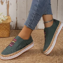 Women's Green Cat Print Slip-On Casual Sneakers – Breathable Loafers with Elastic Panel for Walking, Travel & Everyday Wear