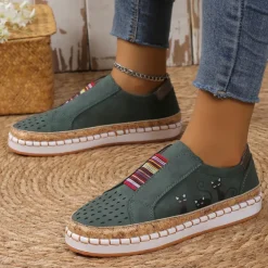Women's Green Cat Print Slip-On Casual Sneakers – Breathable Loafers with Elastic Panel for Walking, Travel & Everyday Wear
