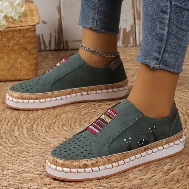 Women's Green Cat Print Slip-On Casual Sneakers – Breathable Loafers with Elastic Panel for Walking, Travel & Everyday Wear