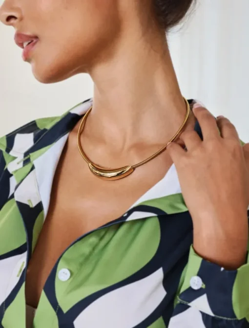 Women's Minimalist Gold-Tone Collar Necklace in Stainless Steel with Gold PVD Plating