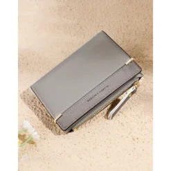 Women's Minimalist Pink Wallet with Zipper Pocket – Slim and Stylish Card Holder for Everyday Use