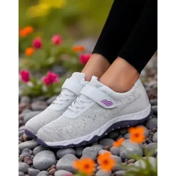 Women's Outdoor Sports Hiking Shoes, Breathable Flyknit Material and Lightweight, Ideal for Hiking, Camping and Outdoor Activities