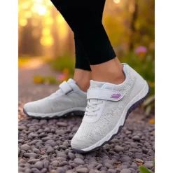 Women's Outdoor Sports Hiking Shoes, Breathable Flyknit Material and Lightweight, Ideal for Hiking, Camping and Outdoor Activities