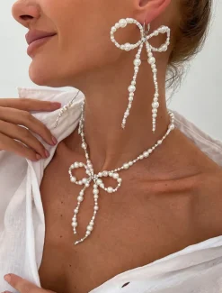 Women's Pearl Bow Necklace and Drop Earrings Set - Elegant Statement Jewelry for Fashion Parties and Cocktail Events