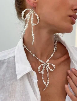 Women's Pearl Bow Necklace and Drop Earrings Set - Elegant Statement Jewelry for Fashion Parties and Cocktail Events