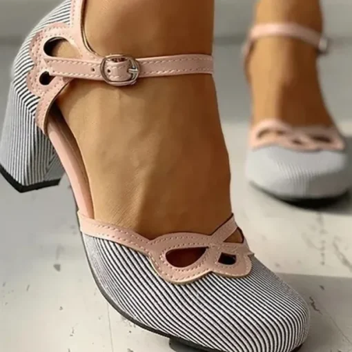 Women's Polka Dot Block Heel Mary Jane Shoes – Retro Round Toe Pumps with Ankle Strap for Casual Wear, Parties & Vintage Outfits