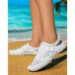 Women's Quick-Dry Wide Fit Water Shoes – Lightweight Barefoot Aqua Socks with Anti-Slip Sole, Breathable & Flexible for Beach, Swimming, Surfing & Water Sports