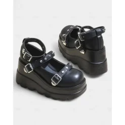 Women's 1980s Black Platform Mary Jane Shoes with Buckles and Heart Studs – Gothic Punk Lolita Style for Halloween, Cosplay and Night Out