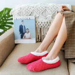 Women's Sherpa Lined Slipper Socks Non Slip Fuzzy Non-Slip Warm Fall & Winter Knit Coral Fleece Socks, Cozy Plush Floor Socks for Fall & Winter