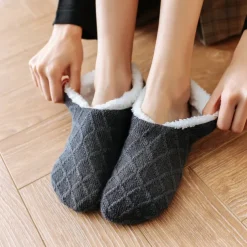 Women's Sherpa Lined Slipper Socks Non Slip Fuzzy Non-Slip Warm Fall & Winter Knit Coral Fleece Socks, Cozy Plush Floor Socks for Fall & Winter