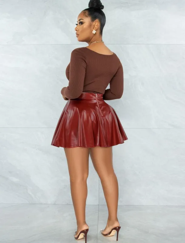 Women's Skirt Fashion Carnival Costumes Ladies Mini Skirts Solid Colored Pleated Carnival Homecoming Black Red Brown Spring & Fall PU Leather