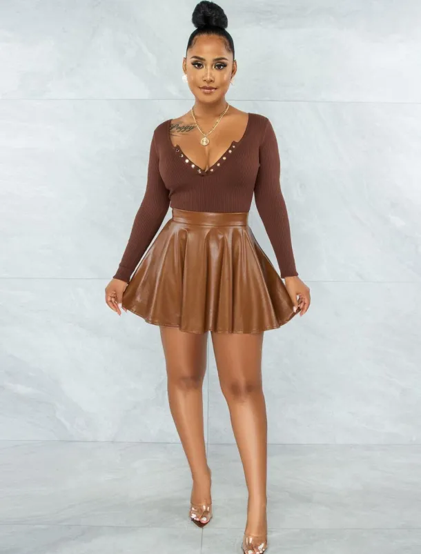 Women's Skirt Fashion Carnival Costumes Ladies Mini Skirts Solid Colored Pleated Carnival Homecoming Black Red Brown Spring & Fall PU Leather