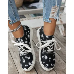 Women's Skull Print Lace-Up Sneakers – Gothic Casual Low-Top Shoes with White Soles, Perfect for Halloween and Everyday Street Style