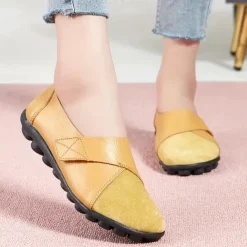 Women's Slip-on Loafers Round Toe Comfy Flat Shoes Casual Faux Leather Flats