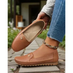 Women's Slip-On Moccasins with Decorative Flower – Soft Comfortable Loafers for Everyday, Casual Outings and Relaxing Walks