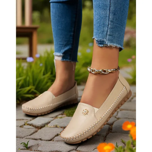 Women's Slip-On Moccasins with Decorative Flower – Soft Comfortable Loafers for Everyday, Casual Outings and Relaxing Walks