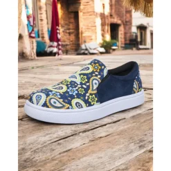 Women's Slip-On Tribal Print Canvas Sneakers – Comfortable Street Style Casual Shoes for Walking, Shopping & Festivals