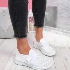 Women's Sneakers Slip-Ons Plus Size Flyknit Shoes White Shoes Outdoor Daily Flat Heel Round Toe Sporty Casual Minimalism Running Tissage Volant Loafer Light Blue Black White