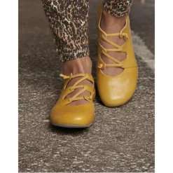 Women's Soft Faux Leather Barefoot Shoes with Adjustable Straps – Lightweight and Flexible Casual Flats