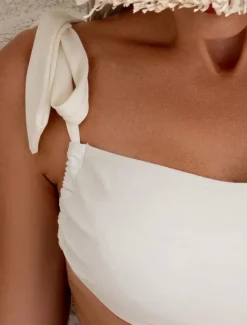 Women's Swimwear One Piece Monokini Swimsuit Backless Tummy Control High Waist Slim Vacation Beach Wear Solid Color Asymmetric Neck Sleeveless Bathing Suits