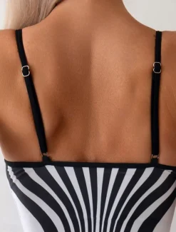 Women's Swimwear One Piece Monokini Swimsuit Backless Tummy Control High Waist Slim Vacation Beach Wear Stripe Halter Neck Sleeveless Bathing Suits