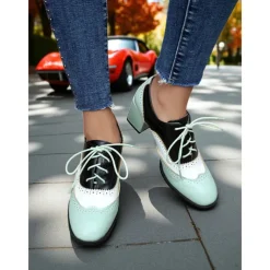 Women's Two-Tone Oxford Block Heel Shoes – Retro Lace-Up Brogues in Mint Green and Metallic for 1950s-Inspired Street Style, Daily Outfits, and Casual Events