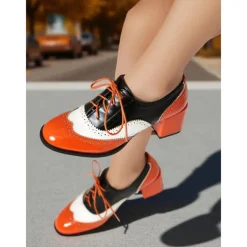 Women's Two-Tone Oxford Block Heel Shoes – Retro Lace-Up Brogues in Mint Green and Metallic for 1950s-Inspired Street Style, Daily Outfits, and Casual Events