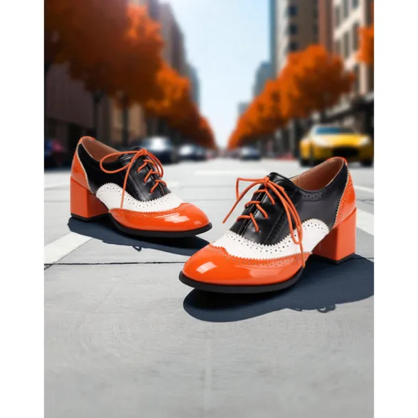 Women's Two-Tone Oxford Block Heel Shoes – Retro Lace-Up Brogues in Mint Green and Metallic for 1950s-Inspired Street Style, Daily Outfits, and Casual Events