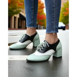 Women's Two-Tone Oxford Block Heel Shoes – Retro Lace-Up Brogues in Mint Green and Metallic for 1950s-Inspired Street Style, Daily Outfits, and Casual Events