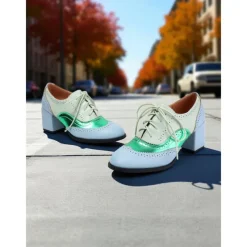 Women's Two-Tone Oxford Block Heel Shoes – Retro Lace-Up Brogues in Mint Green and Metallic for 1950s-Inspired Street Style, Daily Outfits, and Casual Events