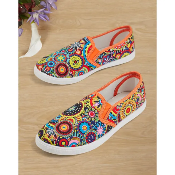 Women's Vibrant Mandala Print Slip-On Canvas Shoes – Casual and Comfortable Flats for Everyday Wear and Travel