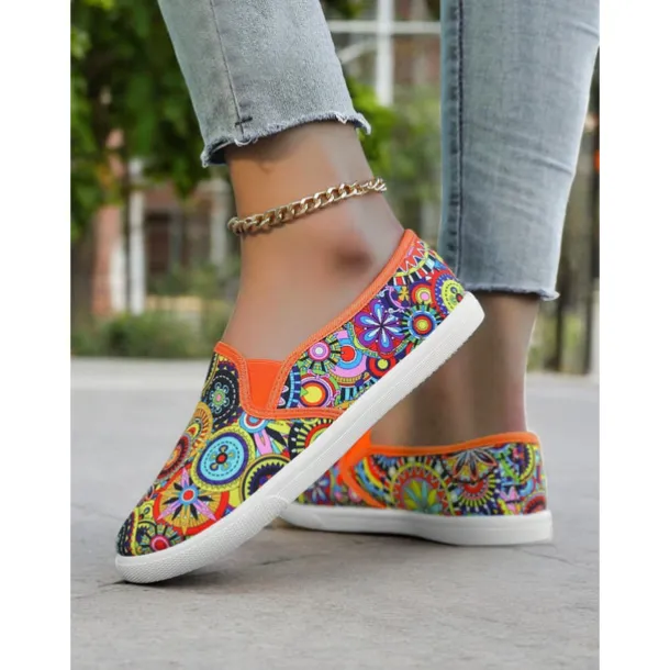 Women's Vibrant Mandala Print Slip-On Canvas Shoes – Casual and Comfortable Flats for Everyday Wear and Travel