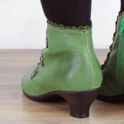 Women's Victorian Black Lace-Trimmed Button Ankle Boots - Perfect for Vintage Themed Events and Casual Elegance