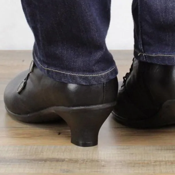 Women's Victorian Black Lace-Trimmed Button Ankle Boots - Perfect for Vintage Themed Events and Casual Elegance