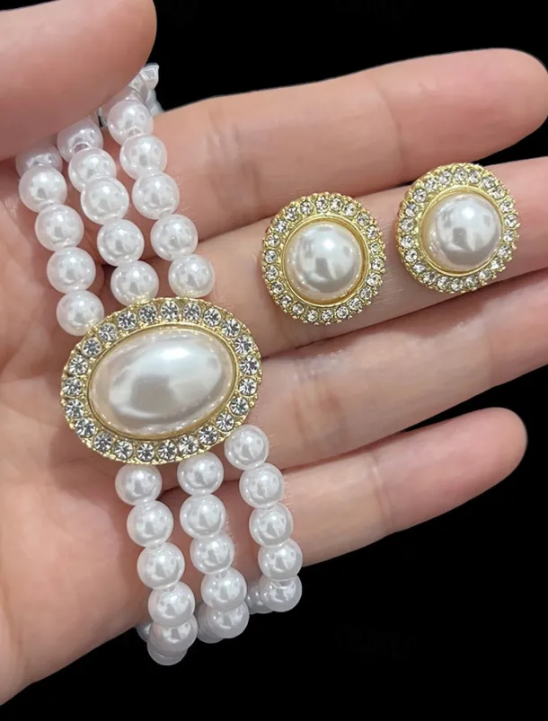 Women's Vintage Pearl Choker Necklace Set with Rhinestone Pendant – Elegant Layered Pearl Jewelry for Weddings and Formal Events