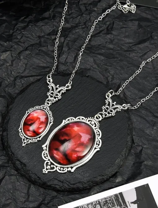 Women's Vintage Red Gemstone Pendant Necklace – Elegant Antique Design for Formal Events and Daily Wear