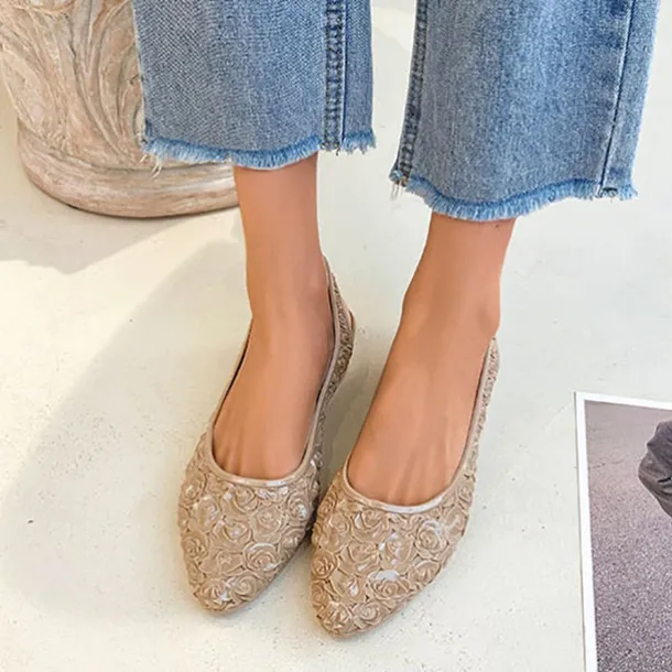 Women's Vintage-Style Floral Wedge Sandals – Comfortable Slip-On Shoes with 3D Rose Design for Casual Summer Outings