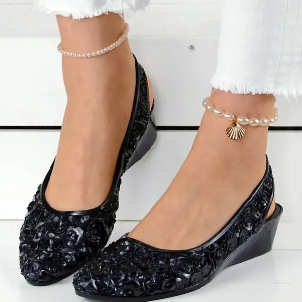 Women's Vintage-Style Floral Wedge Sandals – Comfortable Slip-On Shoes with 3D Rose Design for Casual Summer Outings