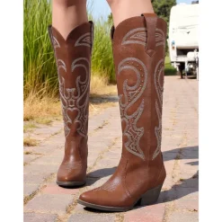 Women's Western Cowboy Boots with Embroidered Design – Stylish Brown Block Heel Boots for Music Festivals, Casual Wear & Outdoor Events