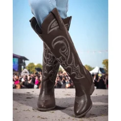 Women's Western Cowboy Boots with Embroidered Design – Stylish Brown Block Heel Boots for Music Festivals, Casual Wear & Outdoor Events