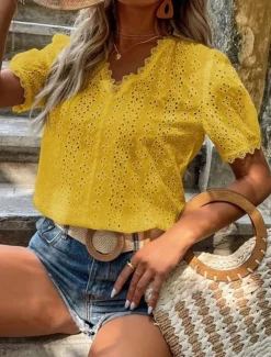 Women's White Elegant Lace Tops Eyelet Blouse Casual Solid Color Regular Tops Short Sleeve V Neck Lace Eyelet Regular Fit Daily White Yellow Romantic Petite Tops Summer Holiday Wear