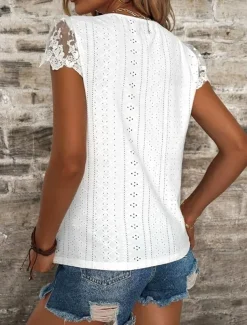 Women's White Elegant Lace Tops Eyelet Blouse Casual Solid Color Regular Tops Short Sleeve V Neck Lace Patchwork Buttons Regular Fit Daily Romantic Petite Tops Summer Holiday Wear White