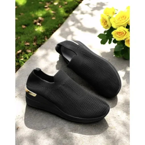Women's White Knit Slip-On Sneakers – Modern & Comfortable Style for Active Women in Outdoor Walks, Gym Sessions & Casual City Explorations