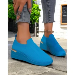 Women's White Knit Slip-On Sneakers – Modern & Comfortable Style for Active Women in Outdoor Walks, Gym Sessions & Casual City Explorations