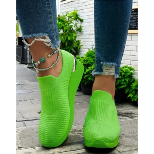 Women's White Knit Slip-On Sneakers – Modern & Comfortable Style for Active Women in Outdoor Walks, Gym Sessions & Casual City Explorations