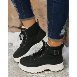 Women's Winter High-Top Sneakers with Fur Lining – Warm Lace-Up Ankle Boots with Chunky Sole and Buckle Detail for Casual Outdoor Wear