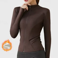Women's Yoga Top Crew Neck Quick Dry Lightweight Breathable Thumbhole Long Sleeve Sports Solid Color Jacket Top For Running Fitness Yoga Loose Fit Activewear