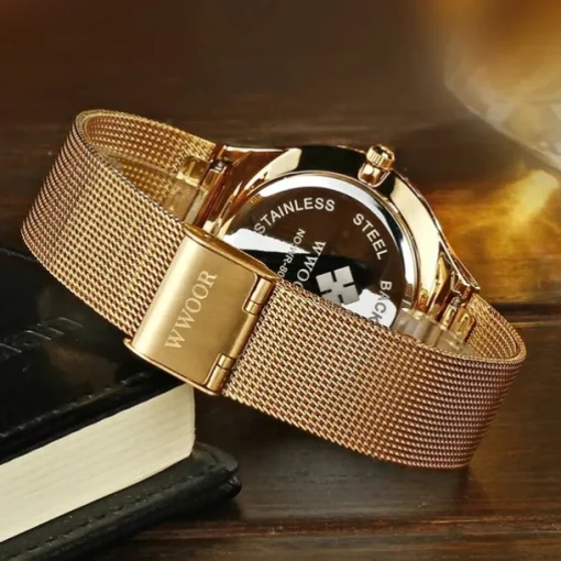 WWOOR Business Men Luxury Watches Mesh Strap Ultra Thin Quartz Men Wrsit Watch Waterproof Auto Date Male Clock